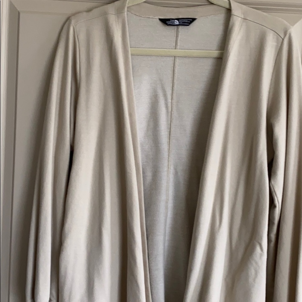 The North Face NWOT- tan wrap cardigan-size Large